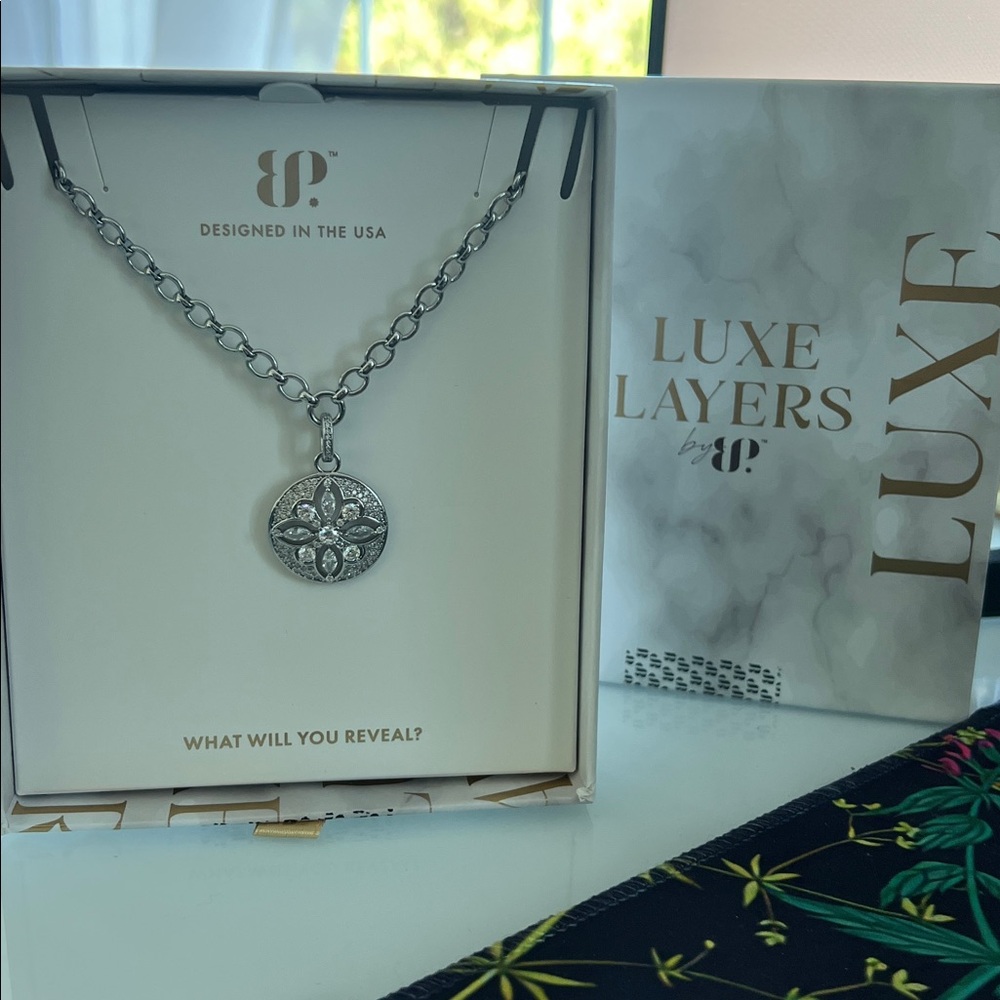 Bomb Party Single Silver Luxe Layer Pendant Necklace